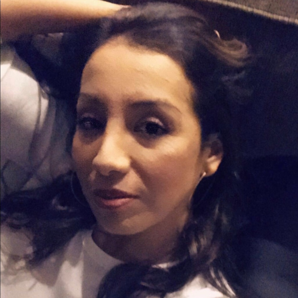 Meet your Posher, Denice